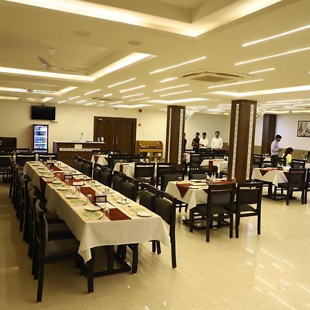 Hotel Singhnature Khandwa Exteriör bild