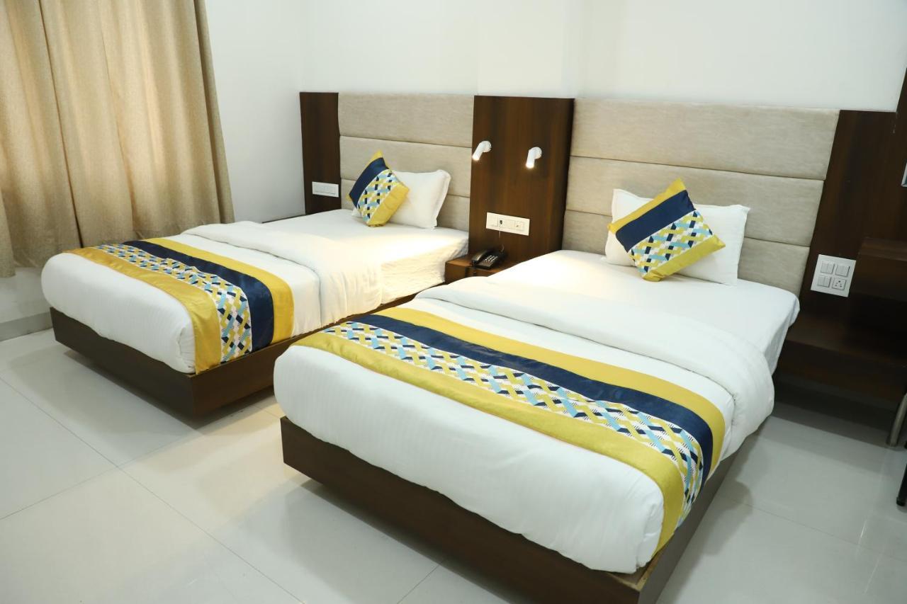 Hotel Singhnature Khandwa Exteriör bild