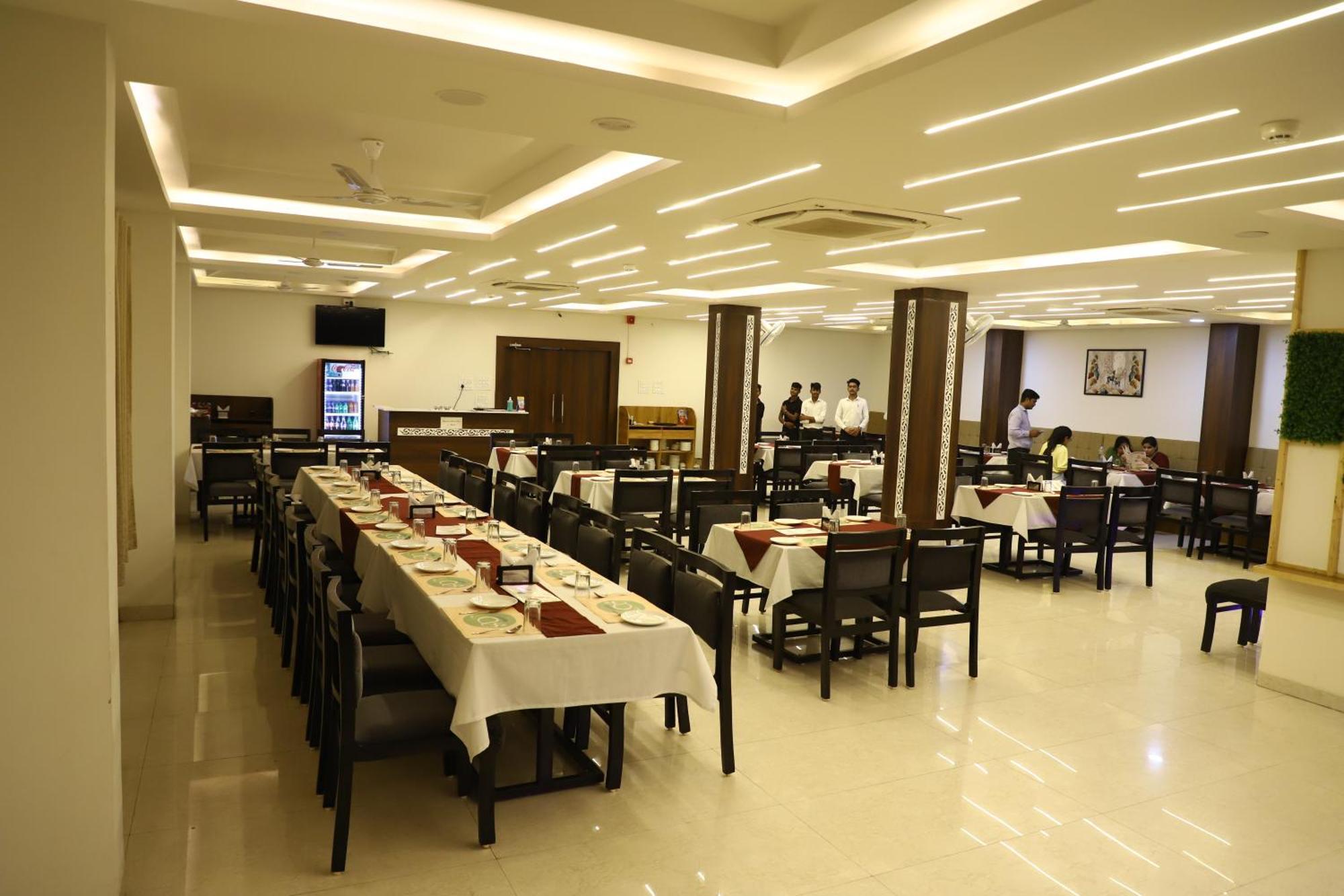 Hotel Singhnature Khandwa Exteriör bild